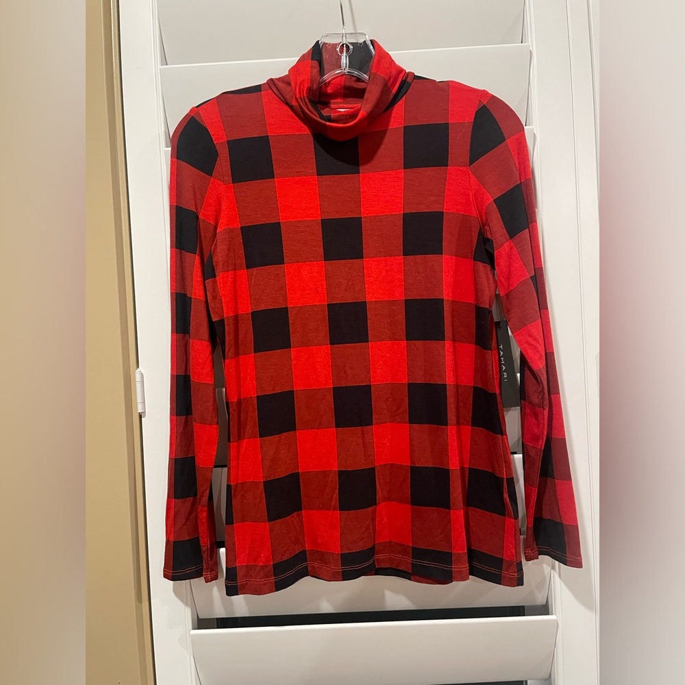 Tahari Red and Black Plaid Long Sleeve Top size SX (X3)